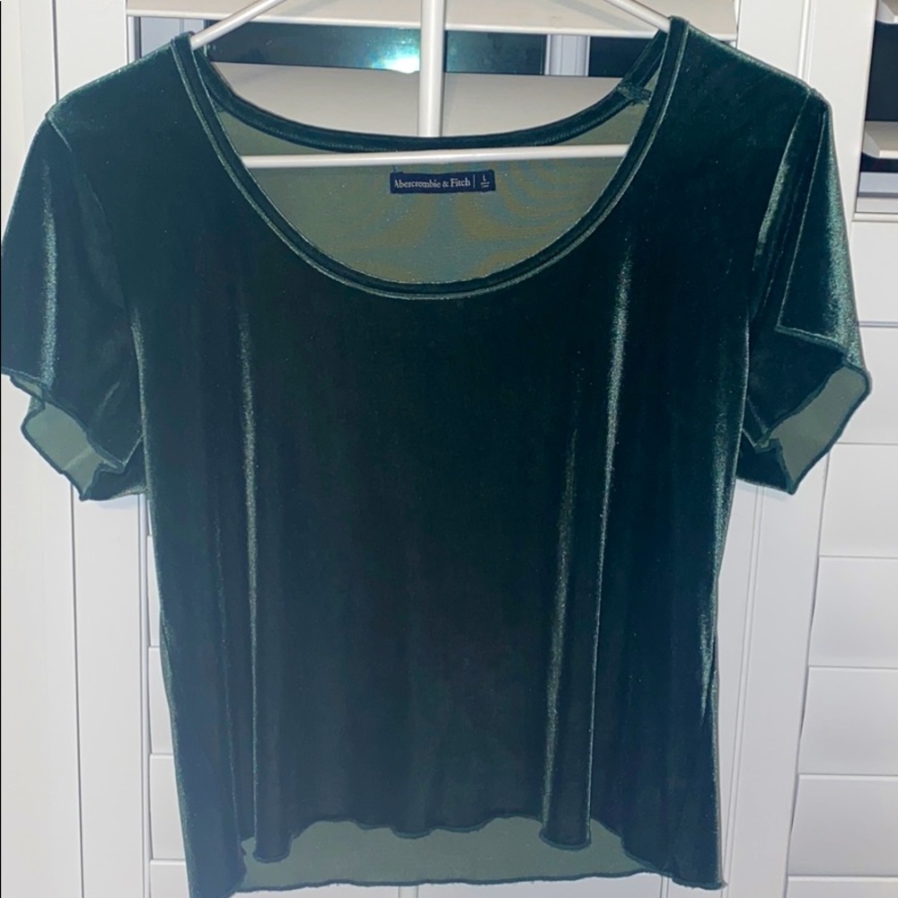 Green Velvet A&F Shirt🌲